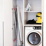 2bd,terrace, Ac, Next To Dineika Park, Brand New, By Cohost Appartement *