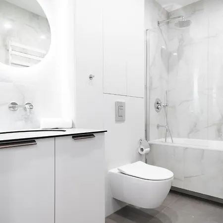 2bd W-terrace, Ac, Next To Dineika Park I Cohost