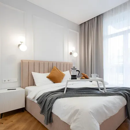 2bd,terrace, Ac, Next To Dineika Park, Brand New, By Cohost *