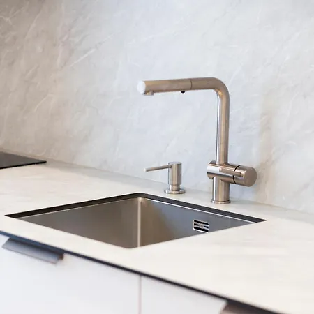 Apartman 2bd,terrace, Ac, Next To Dineika Park, Brand New, By Cohost *