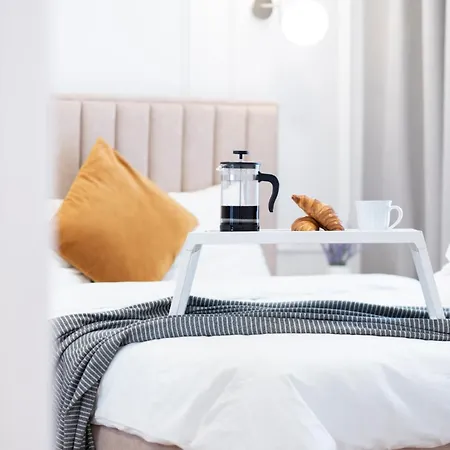 2bd,terrace, Ac, Next To Dineika Park, Brand New, By Cohost Apartman