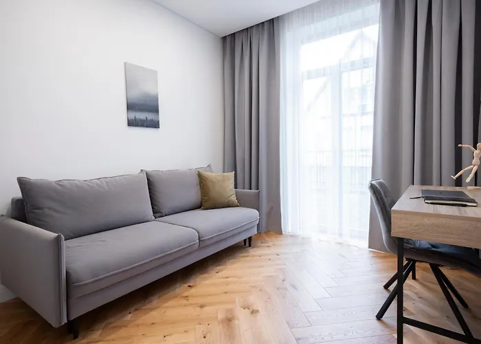 2bd,terrace, Ac, Next To Dineika Park, Brand New, By Cohost