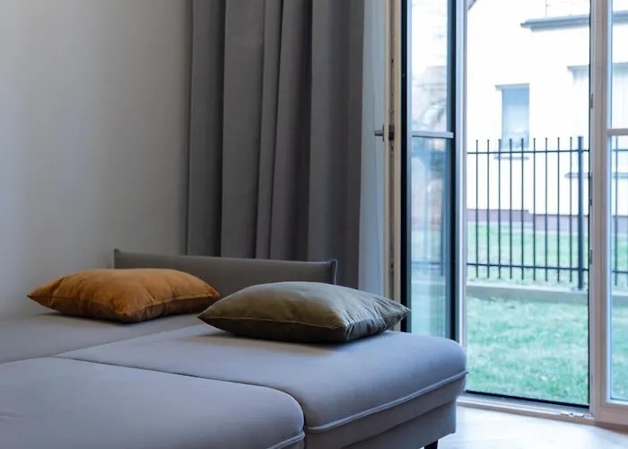 2bd,terrace, Ac, Next To Dineika Park, Brand New, By Cohost Apartament