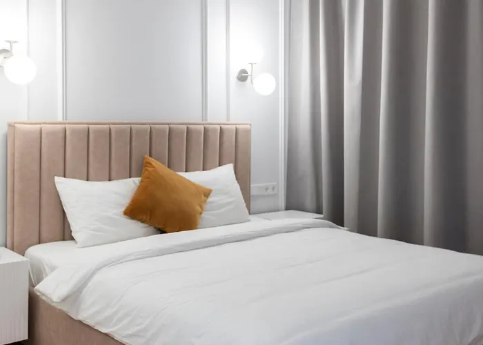 2bd,terrace, Ac, Next To Dineika Park, Brand New, By Cohost