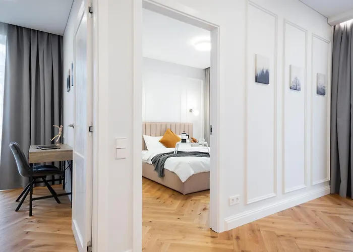 2bd,terrace, Ac, Next To Dineika Park, Brand New, By Cohost *