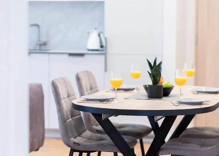 2bd,terrace, Ac, Next To Dineika Park, Brand New, By Cohost