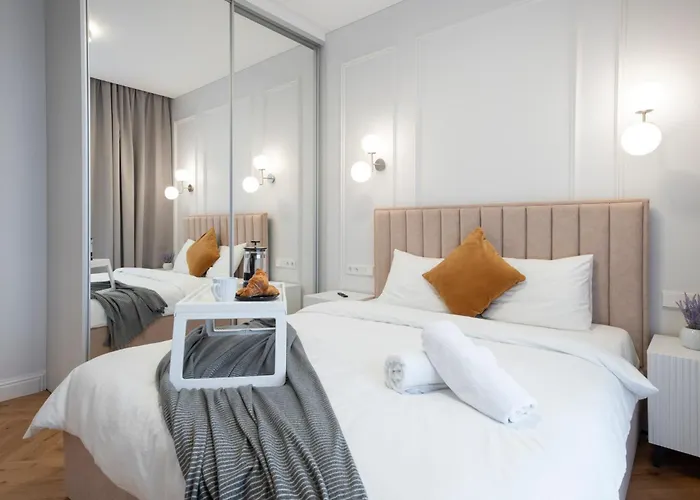 2bd,terrace, Ac, Next To Dineika Park, Brand New, By Cohost Appartement *